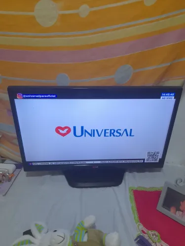 Vendo TV LG 29 polegda linda de imagem ela eata funcionado tudo , tv toda original