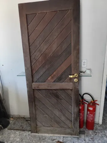 Portas com batente 1, 98 x 0,80. R$ 499,00 cada