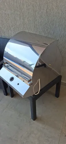 Vendo churrasqueira à gás!