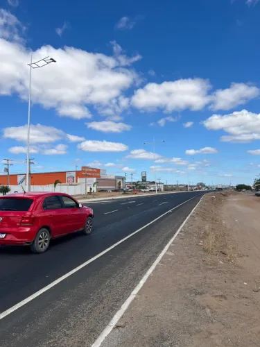 Prédio Comercial à venda (oportunidade única)