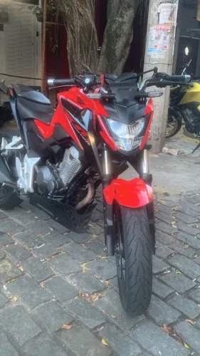 Honda cb300f muito conservada 2023 freios abs