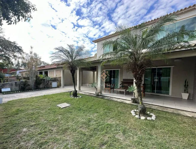 Casa com 4 dormitórios à venda, 180 m² por R$ 980.000 - Condomínio Moinhos da Aldeia - Bal