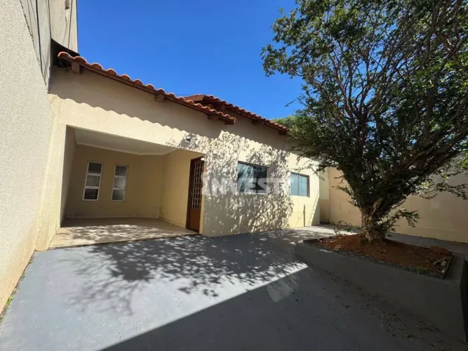 Casa com 3 dormitórios para alugar, 83 m² por R$ 2.515,00/mês - Vila Morais - Goiânia/GO