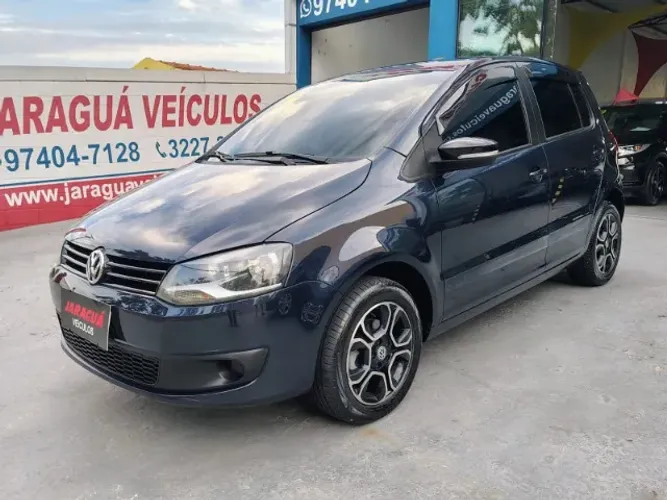 Volkswagen Fox Selecao 1.0 Total Flex 8V 5P 2014