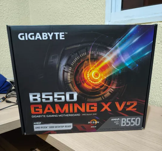 Placa mãe ATX B550 Gigabyte Gaming X V2 NOVA