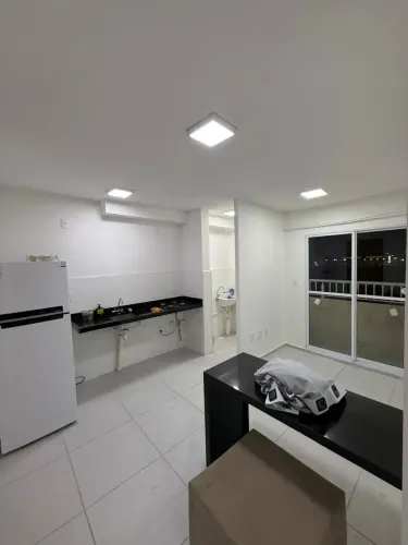 ALUGO AP / COM ALGUNS MOVEIS/ NASCENTE/ COM VARANDA