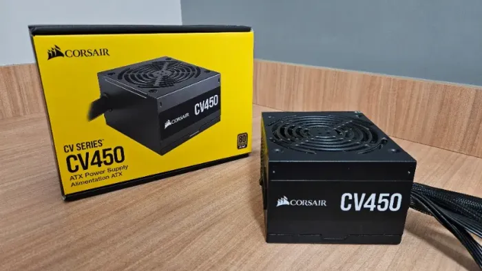 Fonte Gamer Corsair 450W CV450 80 plus bronze