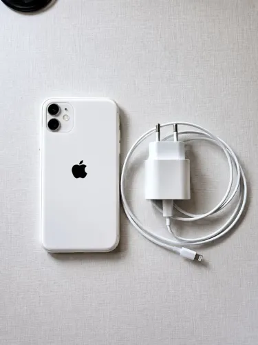 IPHONE 11 128GB + CARREGADOR ORIGINAL