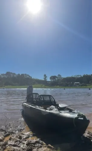 Caiaque COM MOTOR 