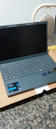 Vendo Notebook novo 4 MESES DE USO