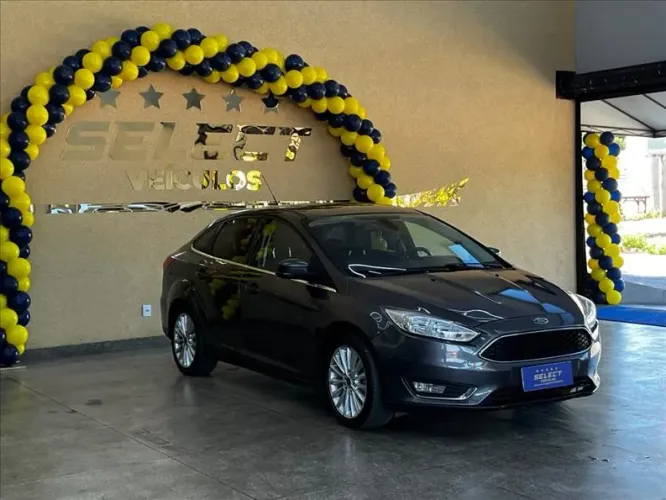 Ford Focus Fastback Tit./t.plus 2.0 Flex Aut. 2016