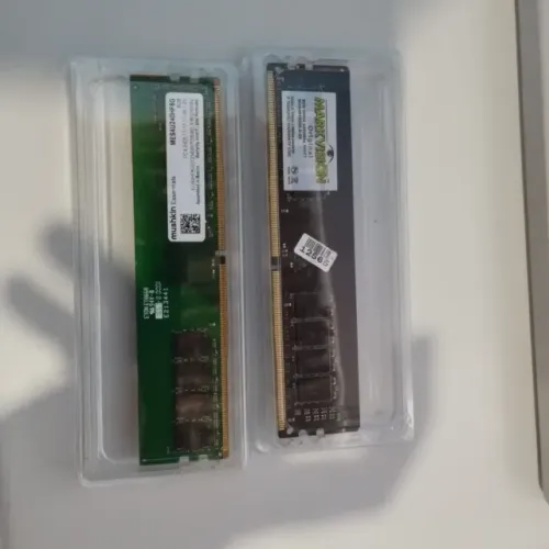 Memoria RAM 16GB DDR4 (2x8)