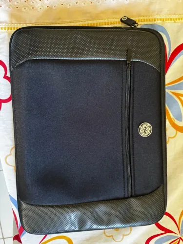 Capa notebook acolchoada 