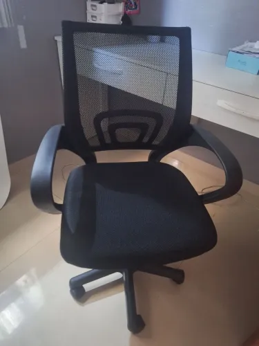 Cadeira escritório nova