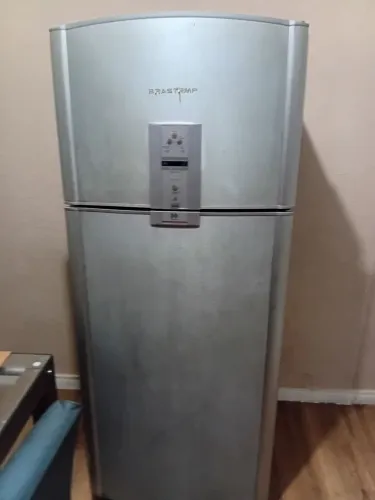 Vende se geladeira brastemp