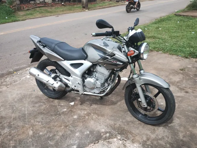 Honda cbx250