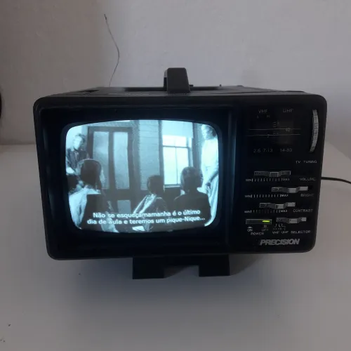Mini tv de tubo preto e branco funcionando perfeitamente (Detalhes ler descrição)