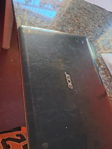 Notebook Acer, funcionando perfeitamente, tela quebrada, funciona com monitor via AHDMI