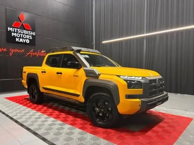 Mitsubishi TRITON Savana 2.4 CD 4x4 TB Diesel Aut. 2027