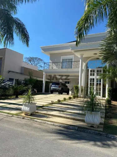 Casa no Condomínio Residencial Terras de Santa Clara - Jacareí | conforto e segurança