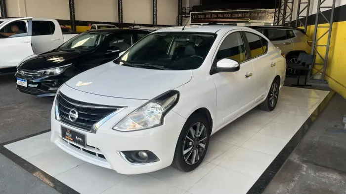 Nissan Versa Unique 1.6 16V Flexstart 4P Aut. 2018