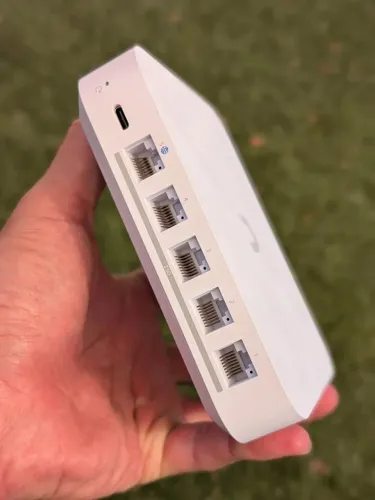 Unifi Cloud Gateway Ultra (UCG-Ultra)