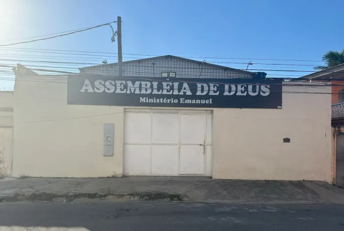 ALUGO OU VENDO EXCELENTE GALPÃO 