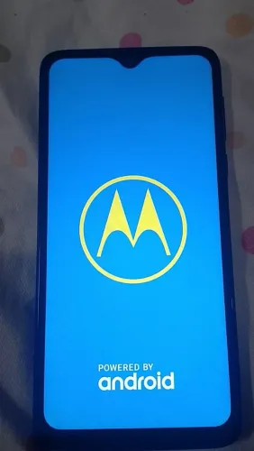 Motorola G8 play