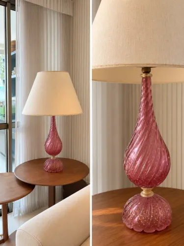 Abajur Murano Rosa com Detalhes Dourados - Peça Grande e Sofisticada