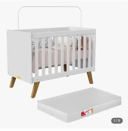 berço de bebê acompanha colchão no plástico