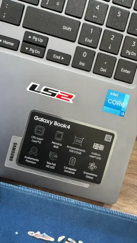 Notebook galaxy book 4 i3 semi novo