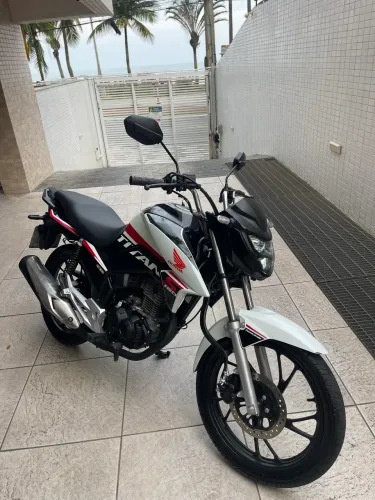 Honda TITAN S Limitada