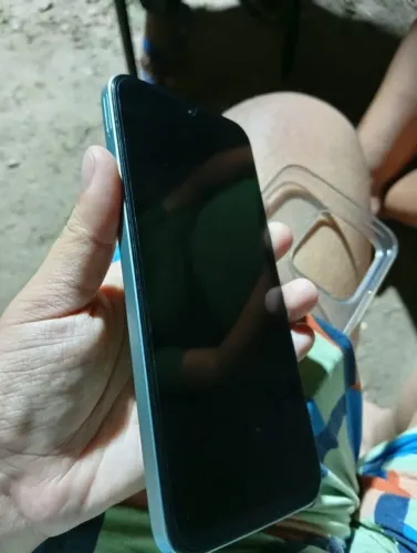Celular Redmi 15C 256GB Apenas 4 meses de Uso