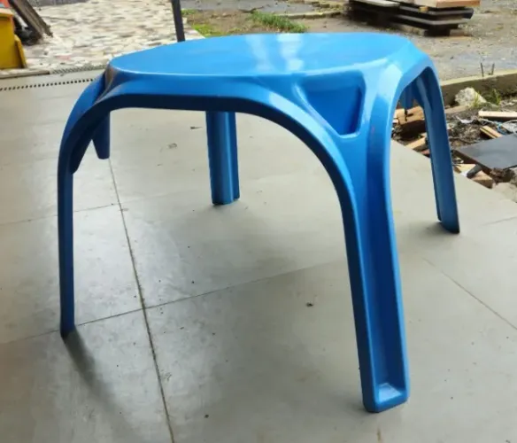 MESA DE PLÁSTICO INFANTIL 0,55 X 0,55