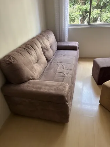 Sofá seminovo com 6 meses de uso 