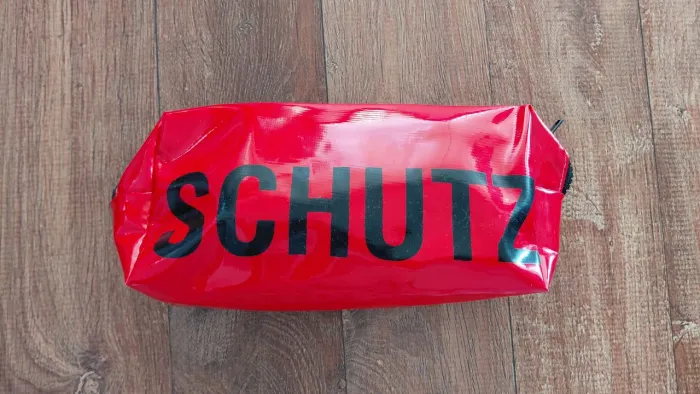 Necessaire Schutz