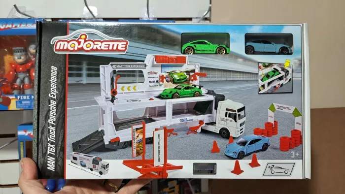 Playset Caminhão Cegonha Man TGX + 2 Carros Porsche Majorette 1/64 Metal Novo e Lacrado