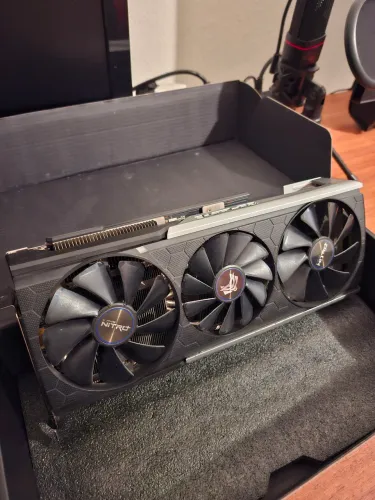 Placa de Vídeo Sapphire Radeon RX 5700 8GB GDDR6