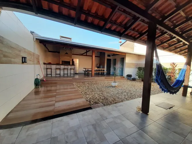 Vendo ou troco !!! casa com linda área gourmet