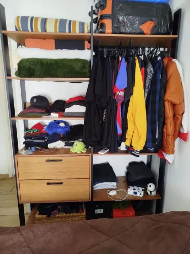 Guarda Roupa Closet com cabideiro e gavetas Dalla Costa