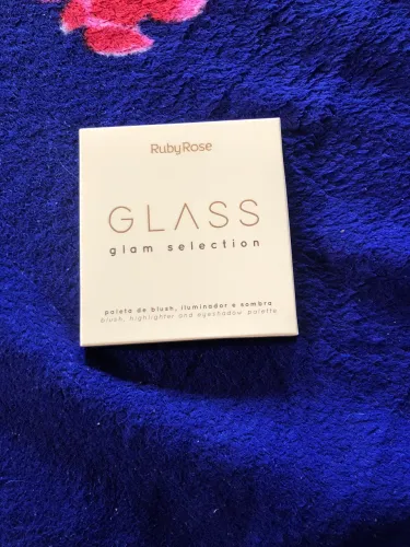 Vendo paleta da ruby rose