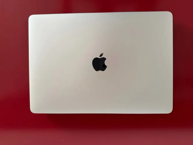 MacBook Air M1 8gb