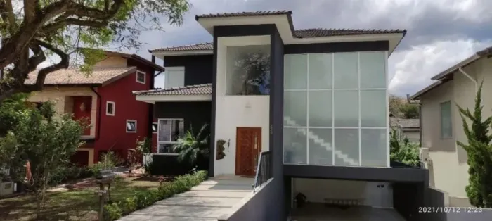 Sobrado com 4 dormitórios à venda, 358 m² por R$ 2.756.000,00 - Tarumã - Santana de Parnaí