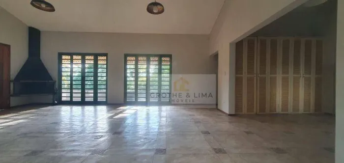 Casa com 3 dormitórios à venda, 226 m² por R$ 650.000,00 - Moinho - Nazaré Paulista/SP