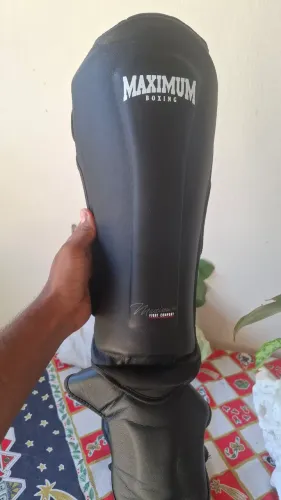 Caneleira Maximum Muay Thai e KickBoxing 