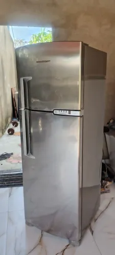 Geladeira Frost Free funcionando perfeitamente
