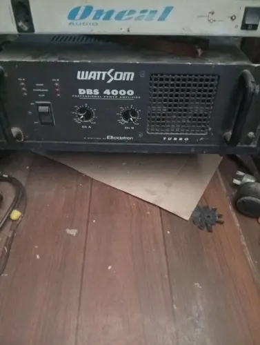 Amplificador DBS 4000