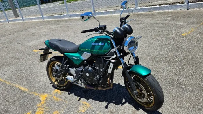 Kawasaki Z 650 RS 2023 ABS
