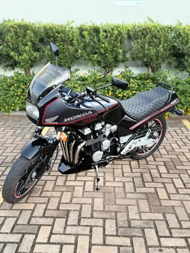Vendo CBX 750 7 Galo 1988