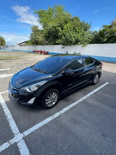 Hyundai Elantra GLS 2.0 16V Flex Aut. 2015